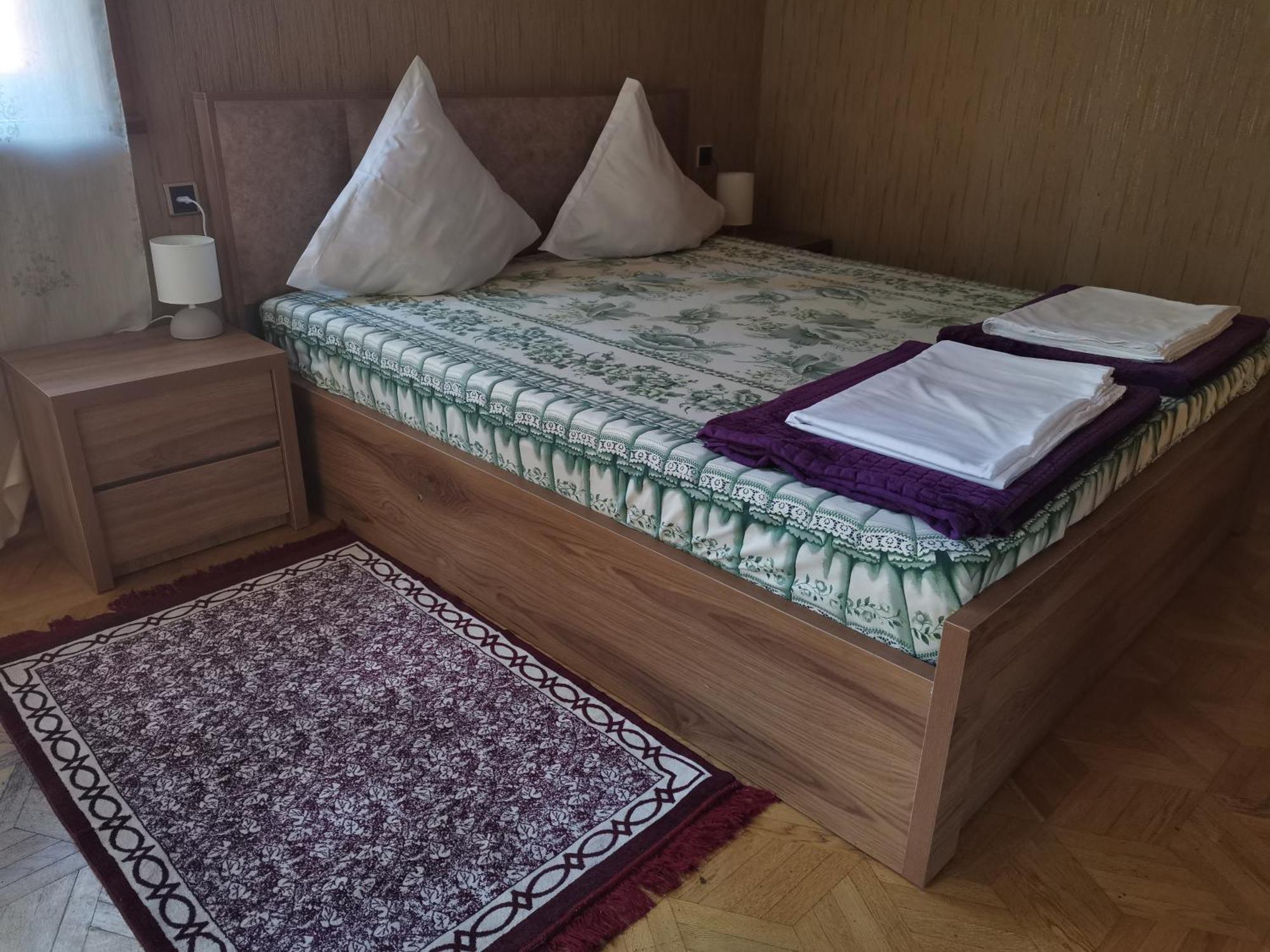 European Backpackers 欧洲背包客&大厨房 Hostel Тбилиси Екстериор снимка